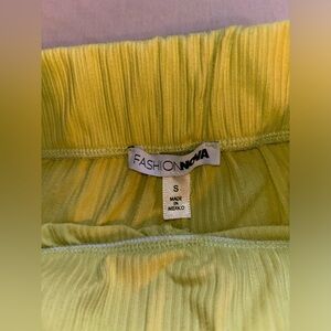 Lime high waisted bottoms 💚